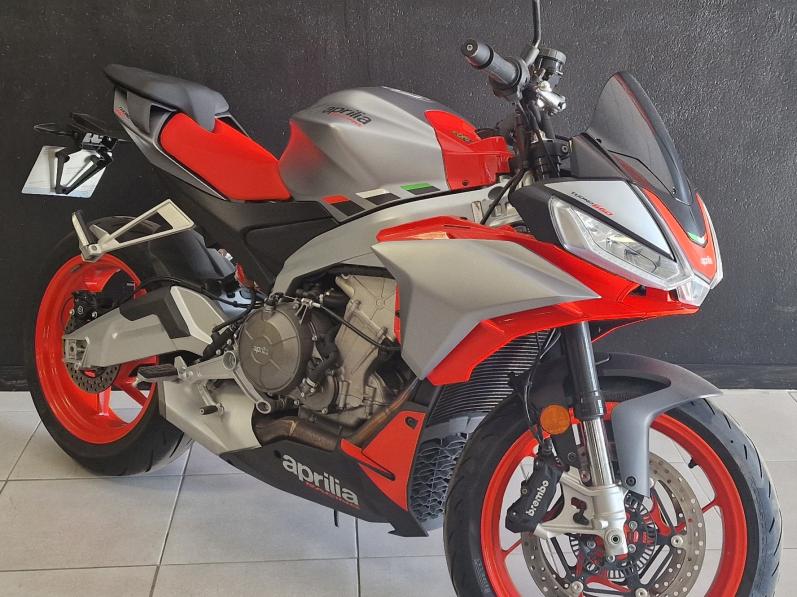 APRILIA TUONO 660